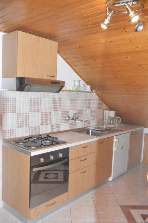 Apartments Bakuk Stari Grad  Buitenkant foto